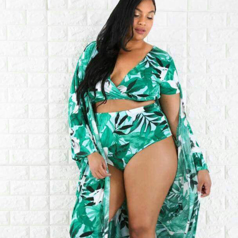 Plus-Size Split Swimsuit with Veil